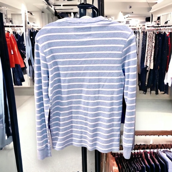Men’s Express baby blue shirt with white stripes. - Picture 4 of 7